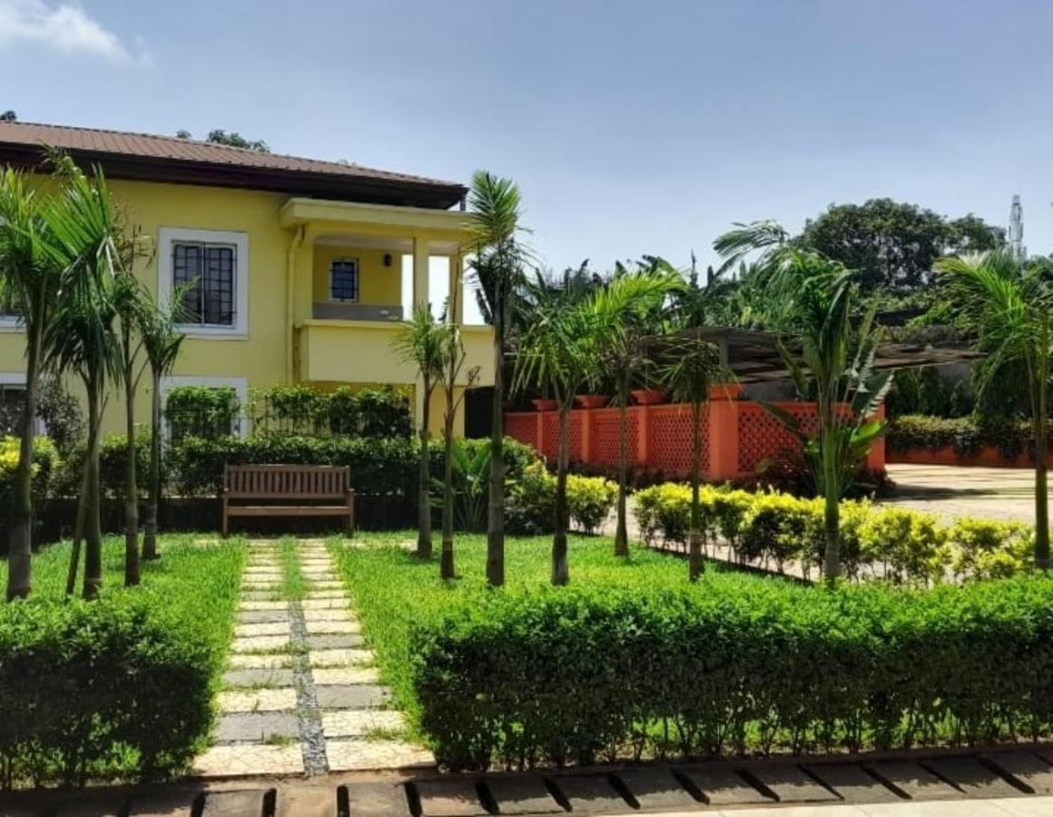 Riad Prince Louis Yaoundé Εξωτερικό φωτογραφία