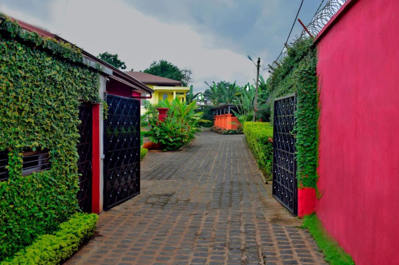 Riad Prince Louis Yaoundé Εξωτερικό φωτογραφία