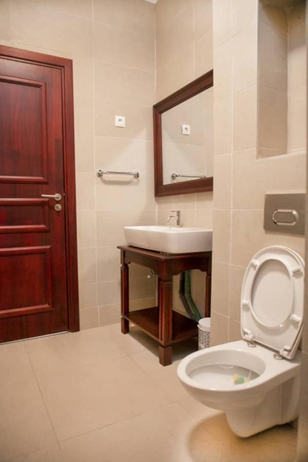 Riad Prince Louis Yaoundé Εξωτερικό φωτογραφία