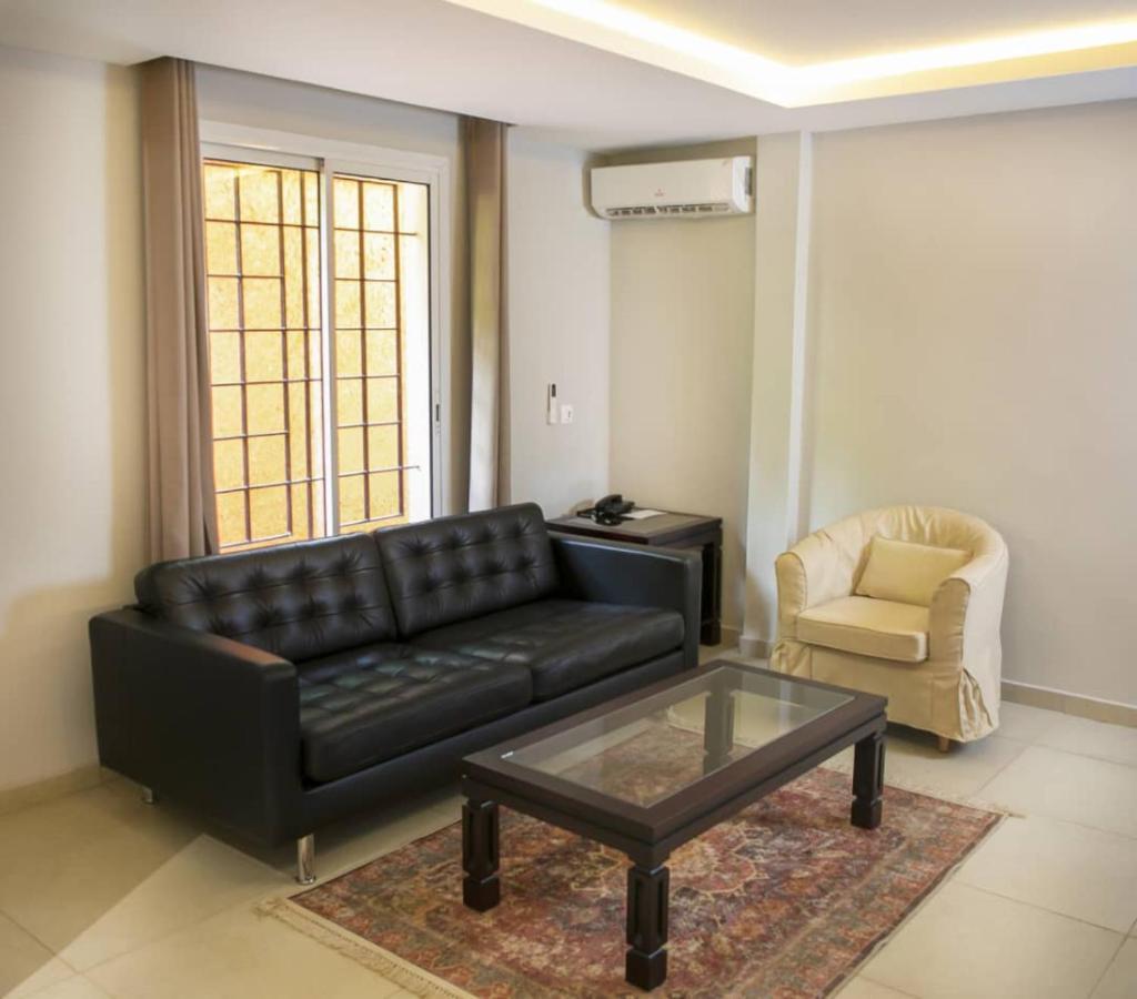 Riad Prince Louis Yaoundé Εξωτερικό φωτογραφία