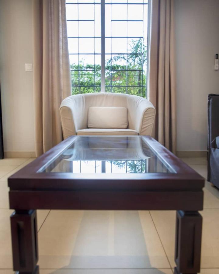 Riad Prince Louis Yaoundé Εξωτερικό φωτογραφία