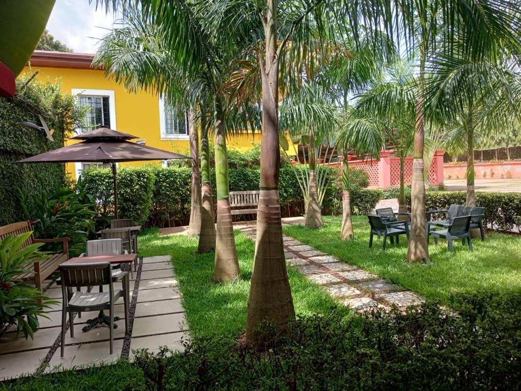 Riad Prince Louis Yaoundé Εξωτερικό φωτογραφία
