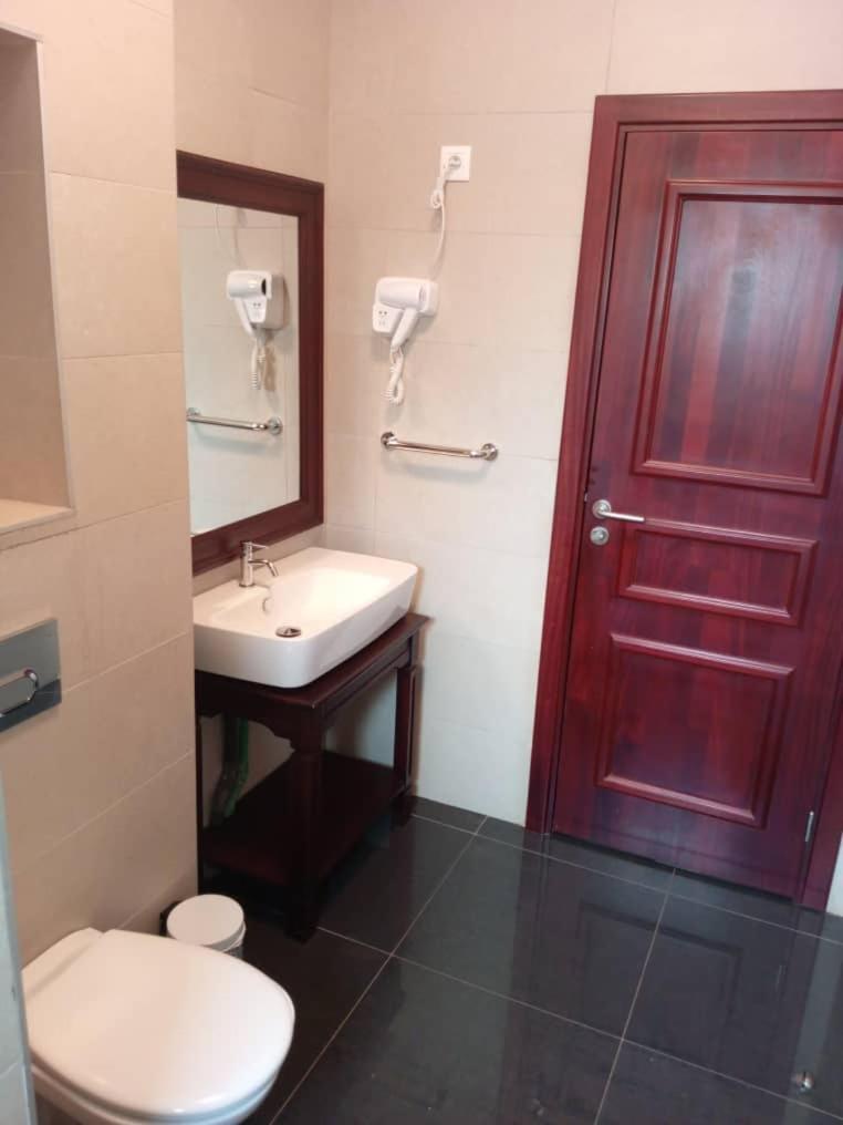 Riad Prince Louis Yaoundé Εξωτερικό φωτογραφία